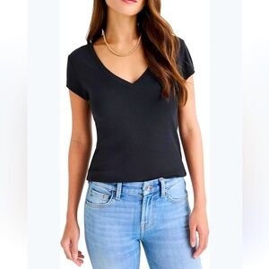 Wet Seal black short sleeve vneck top teens women's size Medium